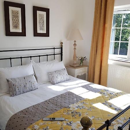 Bed and Breakfast Wisteria Haze Cranfield Exteriér fotografie